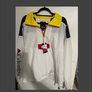 Disney Columbia pull over wind breaker , mens large or Unisex